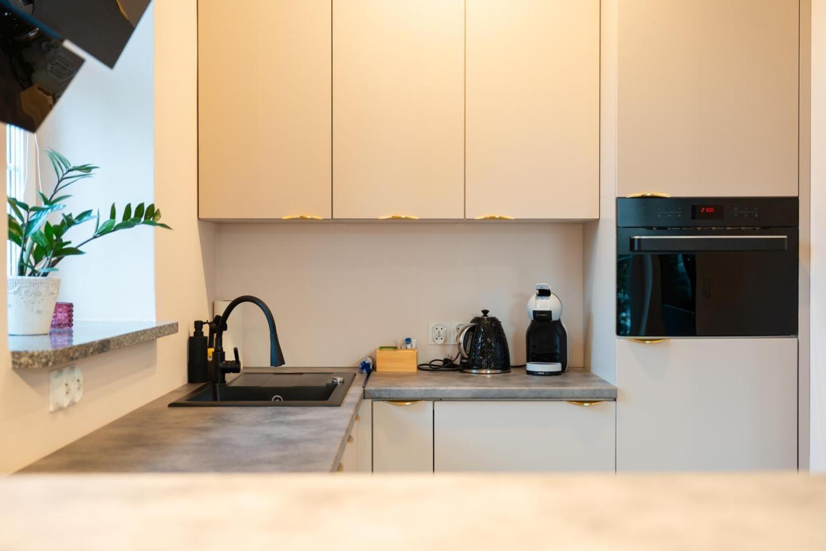 Apartament Smile - Z Prywatnym Monitorowanym Parkingiem By Spaceapart Jelenia Góra Esterno foto