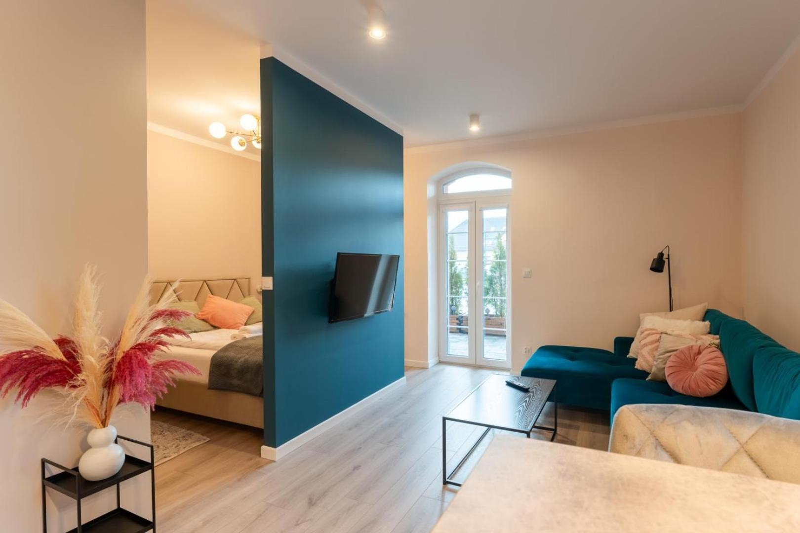 Apartament Smile - Z Prywatnym Monitorowanym Parkingiem By Spaceapart Jelenia Góra Esterno foto